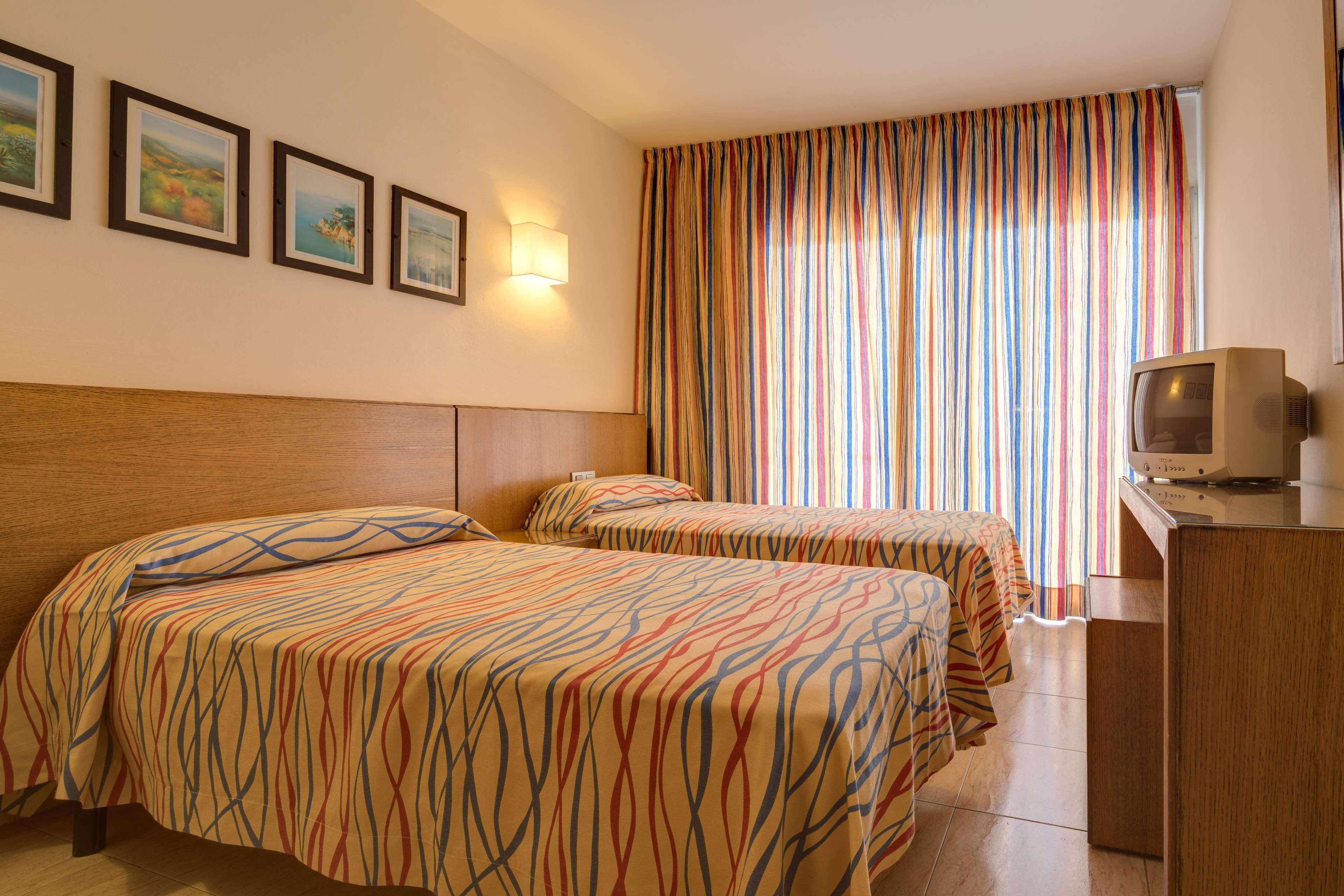 Htop Palm & #htopenjoy Hotel